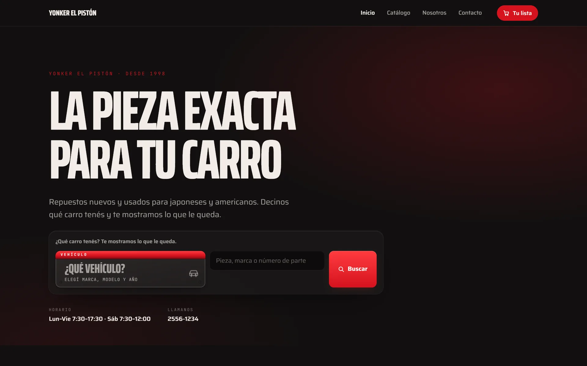Sitio web de un yonker de ejemplo hecho con Wake Parts: portada con título grande, buscador por vehículo y datos de contacto